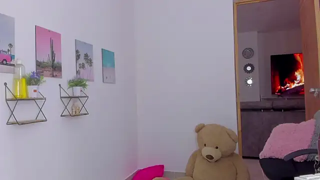 Emma lean online show from 11/25/25, 12:49