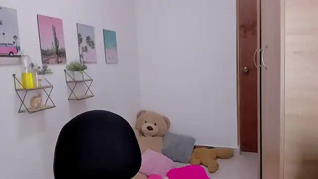 Emma lean online show from 03/19/26, 07:18