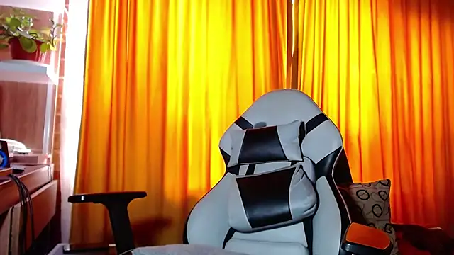 Snapshot of sebastian_horny chatting on 07/02/26, 02:45 sebastian horny online show from 07/02/26, 02:45