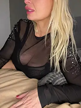 Lisavontease online show from 12/29/24, 01:02