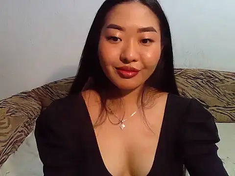 Snapshot of Aleksa_Blackdream chatting on 12/15/24, 02:52 Aleksa Blackdream online show from 12/15/24, 02:52