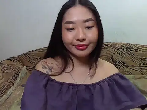 Snapshot of Aleksa_Blackdream chatting on 03/16/25, 08:00 Aleksa Blackdream online show from 03/16/25, 08:00