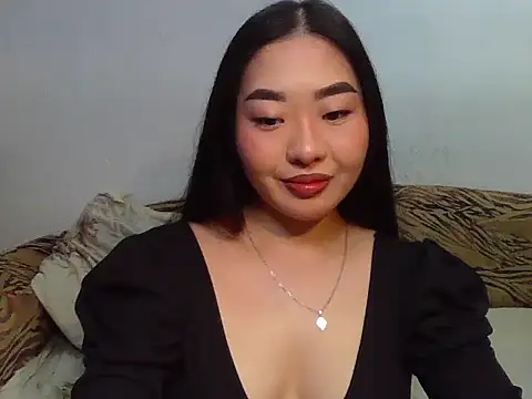 Snapshot of Aleksa_Blackdream chatting on 10/19/25, 08:48 Aleksa Blackdream online show from 10/19/25, 08:48