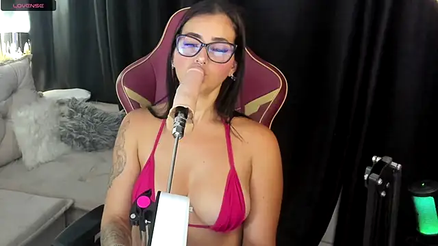 LauraColour online show from 02/05/26, 12:26