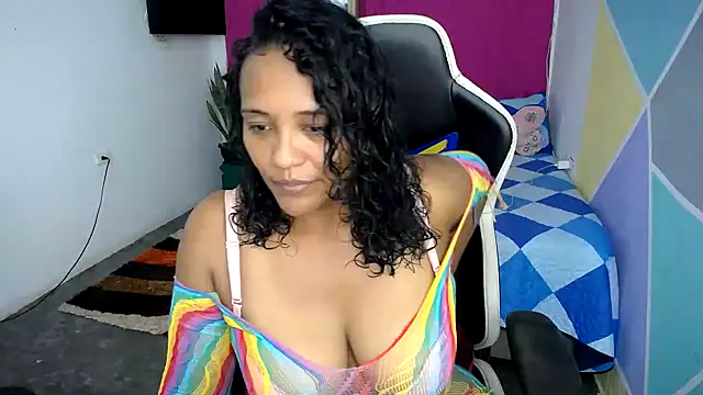 marysol83 online show from 02/02/25, 01:23