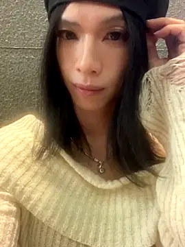 CrytinaSissyCrossdress online show from 10/04/25, 10:35