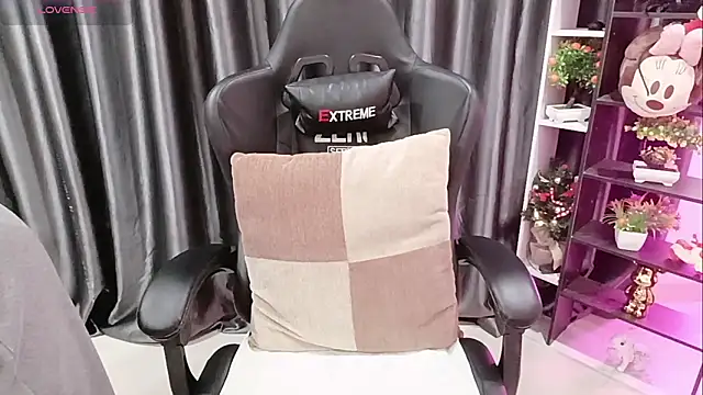 Yuki-yio online show from 03/11/26, 01:11