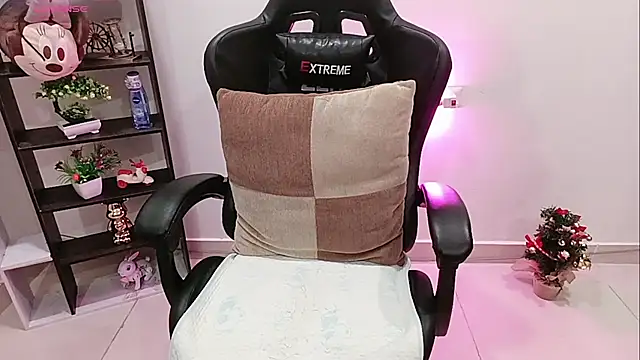 Yuki-yio online show from 03/13/26, 01:23