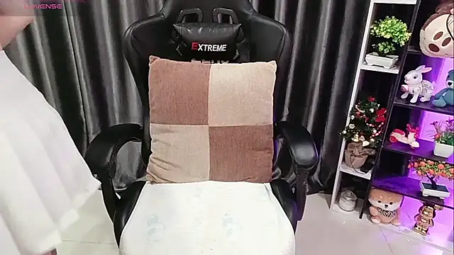 Yuki-yio online show from 04/07/26, 01:06