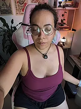 Snapshot of Emma_Wish chatting on 06/27/26, 08:03 Emma Wish online show from 06/27/26, 08:03