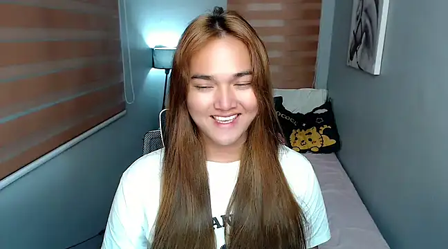 MoaningKylie online show from 12/18/24, 10:51