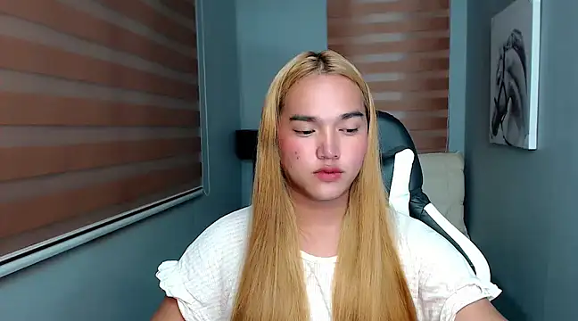 MoaningKylie online show from 02/01/25, 01:30