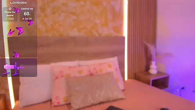 Snapshot of Alana_2916_ chatting on 10/07/25, 03:47 Alana 2916  online show from 10/07/25, 03:47