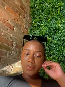 HoneyDripHer online show from 10/01/25, 09:21