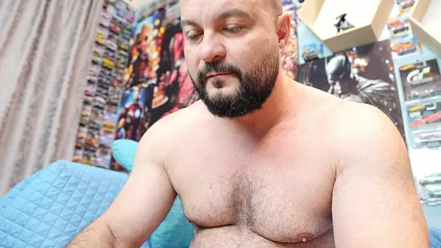 Muscle Bear online show from 12/01/25, 06:40