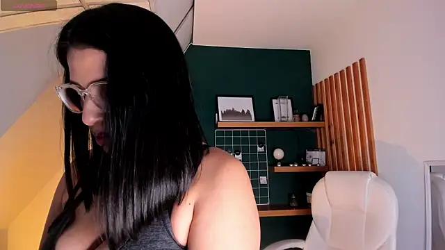 Snapshot of Galilea_Fox chatting on 07/05/26, 04:25 Galilea Fox online show from 07/05/26, 04:25