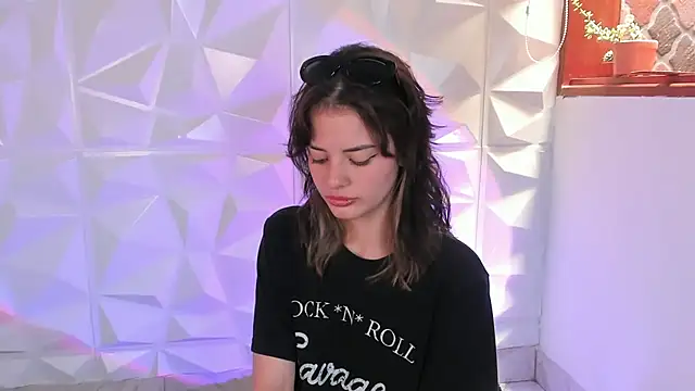 Abby Saenz01 online show from 04/20/26, 05:37