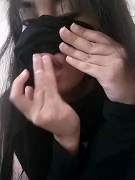 sarahvergen online show from 04/18/26, 03:16