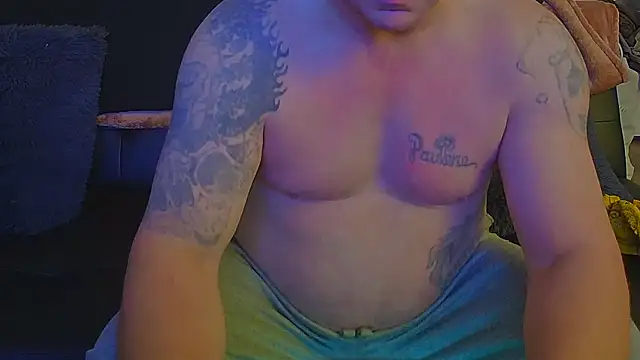 AwesomePapaya online show from 12/16/25, 11:43