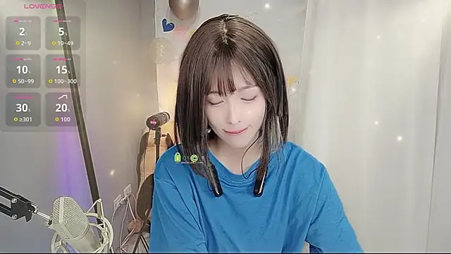 Snapshot of tw_lala chatting on 06/18/26, 03:27 tw lala online show from 06/18/26, 03:27