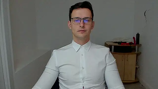 Snapshot of sexxymuscles4u chatting on 01/20/25, 09:03 sexxymuscles4u online show from 01/20/25, 09:03