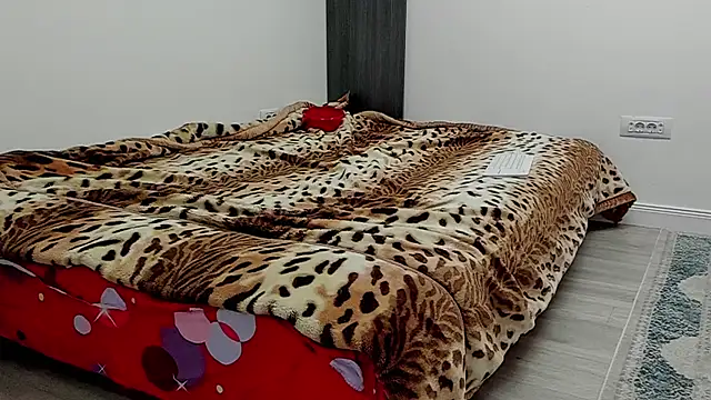 Snapshot of sexxymuscles4u chatting on 02/20/25, 06:35 sexxymuscles4u online show from 02/20/25, 06:35