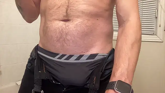 Snapshot of ttboy2000 chatting on 12/24/24, 11:44 ttboy2000 online show from 12/24/24, 11:44