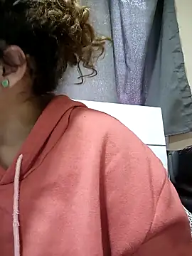 EmmaMelissa0521 online show from 03/05/25, 09:48