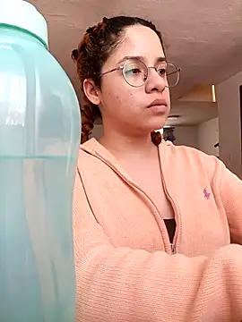 EmmaMelissa0521 online show from 09/29/25, 05:51