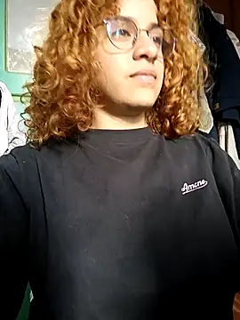 EmmaMelissa0521 online show from 10/04/25, 10:08