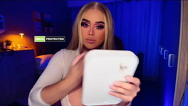 AnneHartx online show from 11/14/25, 05:06