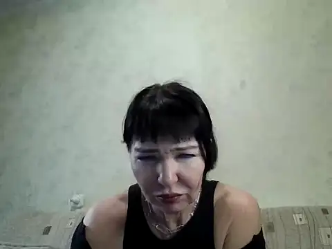 Snapshot of JeaneDavis chatting on 05/18/26, 02:12 JeaneDavis online show from 05/18/26, 02:12