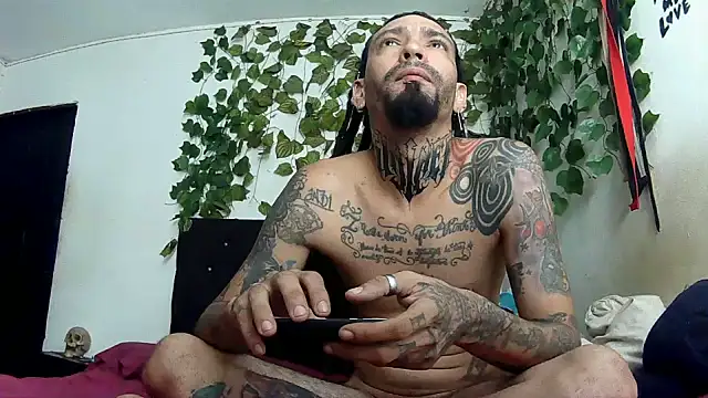 Snapshot of caribbeanlover1 chatting on 05/20/26, 02:23 caribbeanlover1 online show from 05/20/26, 02:23
