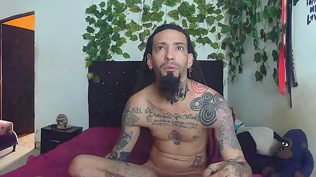 Snapshot of caribbeanlover1 chatting on 06/01/26, 02:52 caribbeanlover1 online show from 06/01/26, 02:52