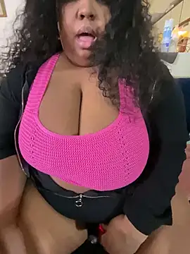Snapshot of EbonyGoddessKira chatting on 01/05/25, 07:49 EbonyGoddessKira online show from 01/05/25, 07:49
