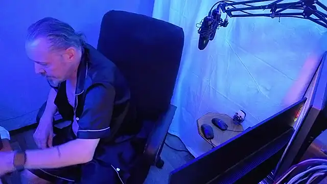 Richy  Rich  online show from 04/10/26, 12:49