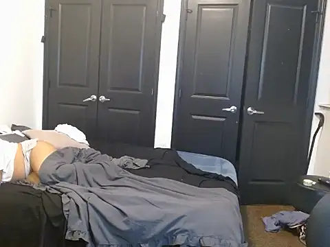 Snapshot of realninafame chatting on 12/29/24, 09:39 realninafame online show from 12/29/24, 09:39