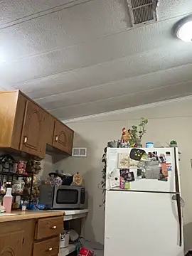 smokeymt420 online show from 12/04/25, 04:55