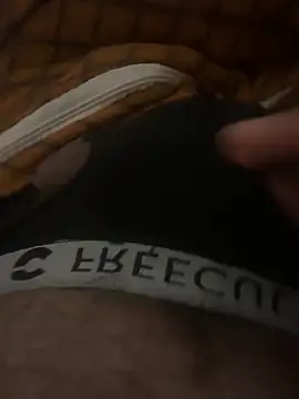 Snapshot of bigshow112 chatting on 02/24/25, 03:33 bigshow112 online show from 02/24/25, 03:33