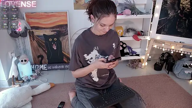 Careful i bite online show from 01/31/25, 01:12