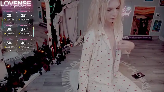 Careful i bite online show from 11/08/25, 05:29