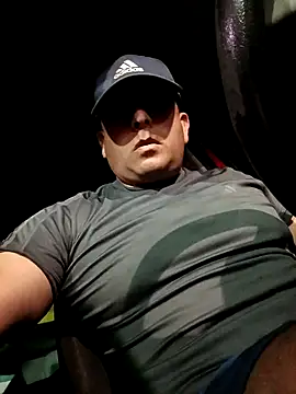 chicoguapo8 online show from 09/23/25, 11:52