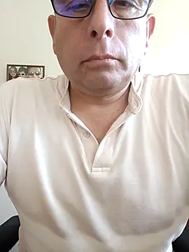 chicoguapo8 online show from 03/07/26, 08:39