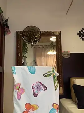 Estefani 32 online show from 02/20/26, 03:34