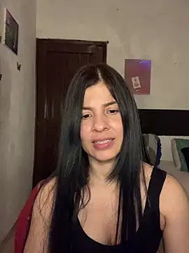 Estefani 32 online show from 07/18/26, 04:49