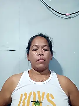 yummytitsxxx168 online show from 02/13/26, 04:14