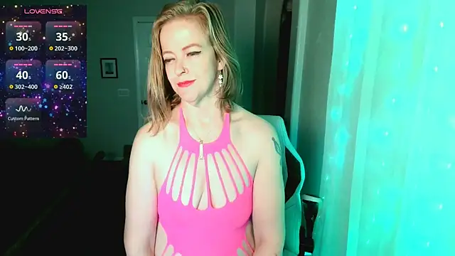 britteebee online show from 11/08/25, 09:20