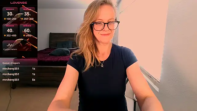 britteebee online show from 06/03/26, 10:04