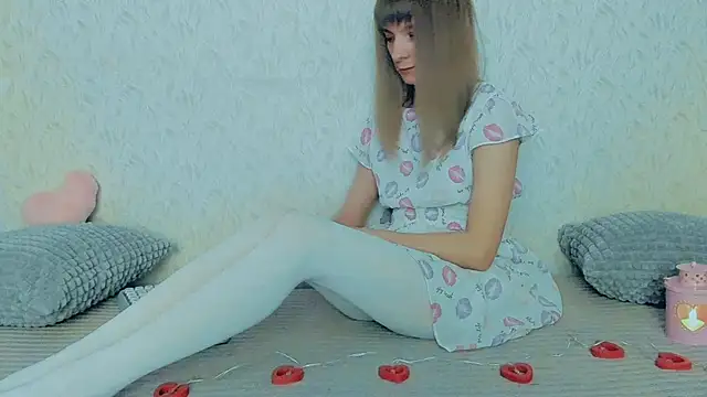 YourCaramel online show from 02/16/25, 12:21