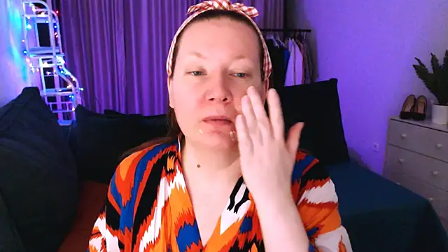 GoddessLara online show from 03/11/25, 12:00